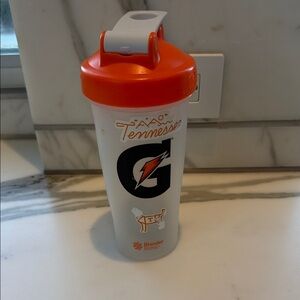 BlenderBottle Gatorade Shaker Bottle - Orange and White
